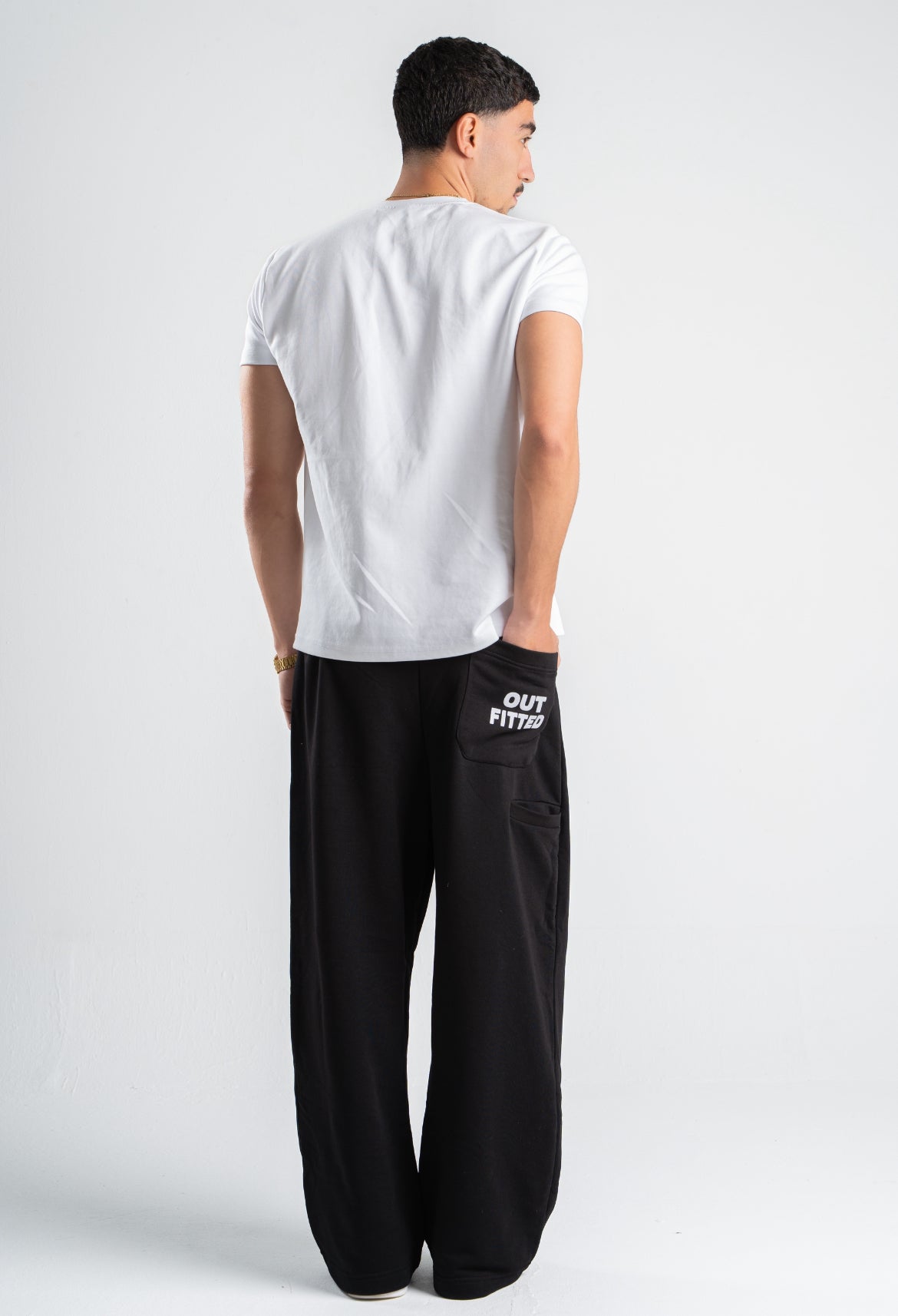 BLACK SWEATS